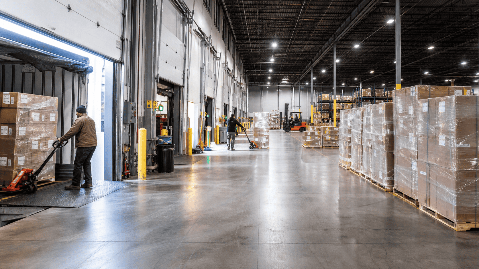 Inbound receiving and outbound staging workflow with pallets at receiving and outbound zones